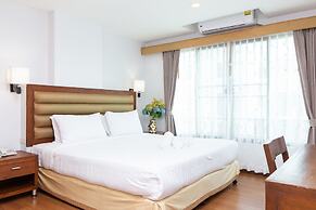 Lasalle Suites Hotel & Residence