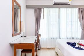 Lasalle Suites Hotel & Residence