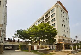 Lasalle Suites Hotel & Residence