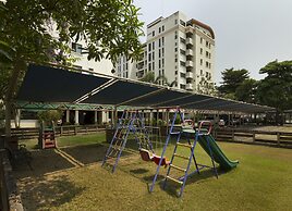 Lasalle Suites Hotel & Residence