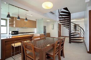 Lasalle Suites Hotel & Residence