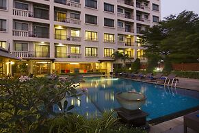 Lasalle Suites Hotel & Residence