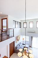 Lasalle Suites Hotel & Residence