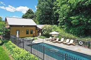 The Porches Inn at Mass MoCA