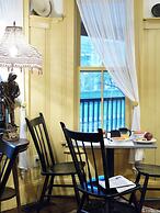 The Porches Inn at Mass MoCA