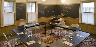 The Porches Inn at Mass MoCA