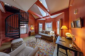 The Porches Inn at Mass MoCA