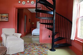 The Porches Inn at Mass MoCA