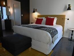 Pont Levis Hôtel By Franck Putelat