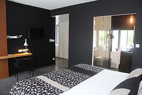 Pont Levis Hôtel By Franck Putelat