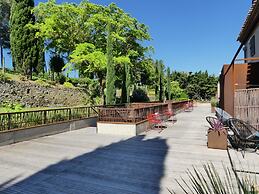 Pont Levis Hôtel By Franck Putelat