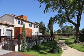 Pont Levis Hôtel By Franck Putelat