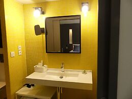 Pont Levis Hôtel By Franck Putelat