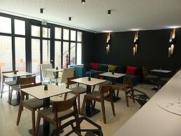 Pont Levis Hôtel By Franck Putelat