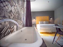 Pont Levis Hôtel By Franck Putelat