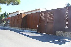 Pont Levis Hôtel By Franck Putelat