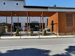 Pont Levis Hôtel By Franck Putelat