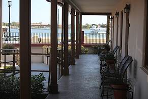 The Bayfront Inn