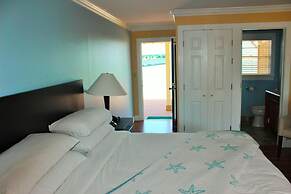 Edgewater Inn