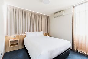 Statesman Hotel