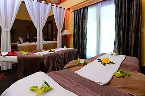 Nataya Roundhouse Coral Bay Resort and Spa