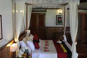 Nataya Roundhouse Coral Bay Resort and Spa