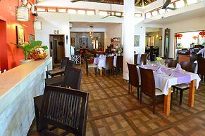 Nataya Roundhouse Coral Bay Resort and Spa