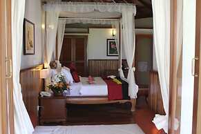 Nataya Roundhouse Coral Bay Resort and Spa