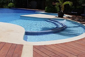 Nataya Roundhouse Coral Bay Resort and Spa