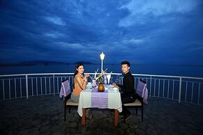 Nataya Roundhouse Coral Bay Resort and Spa