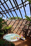 Nataya Roundhouse Coral Bay Resort and Spa