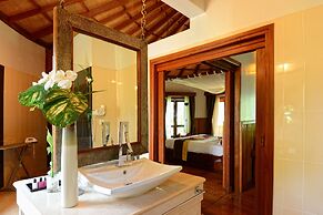 Nataya Roundhouse Coral Bay Resort and Spa