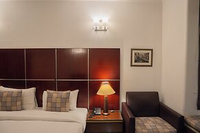 Ahuja Residency, Dlf Phase II