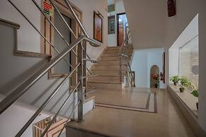 Ahuja Residency, Dlf Phase II