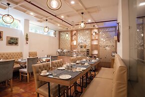 Ahuja Residency, Dlf Phase II