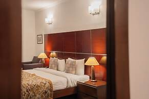 Ahuja Residency, Dlf Phase II