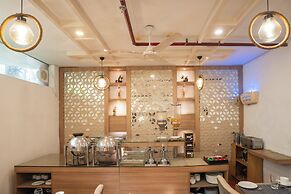 Ahuja Residency, Dlf Phase II