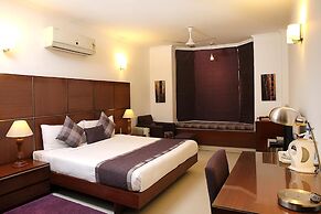 Ahuja Residency, Dlf Phase II