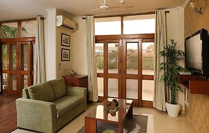 Ahuja Residency, Dlf Phase II