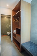 Ahuja Residency, Dlf Phase II
