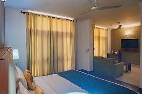 Ahuja Residency, Dlf Phase II