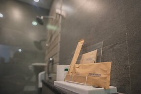 Ahuja Residency, Dlf Phase II