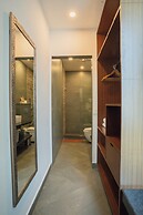 Ahuja Residency, Dlf Phase II