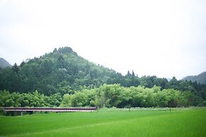 Miyama Futon & Breakfast Thatched Cottages