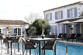 Le Clos Saint-Martin Hôtel & Spa