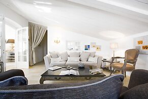 Le Clos Saint-Martin Hôtel & Spa