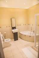 Nauntons Guest House