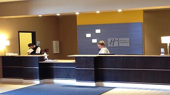 Holiday Inn Express Hotel & Suites Columbia Univ Area-Hwy 63 by IHG