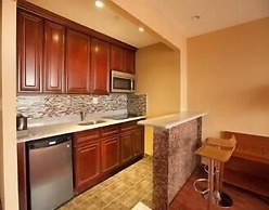 Ramada by Wyndham Flushing Queens