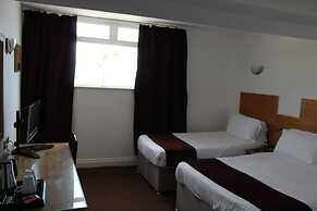 Four Saints Brig Y Don Hotel